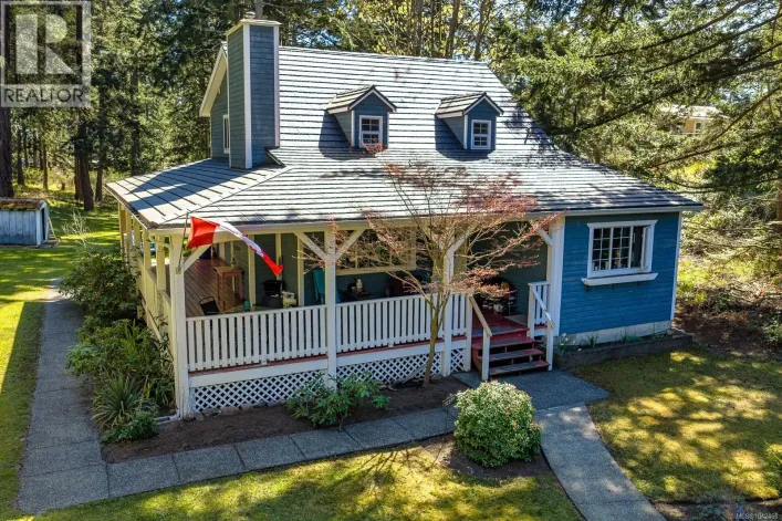 745 Lazo Rd, Comox