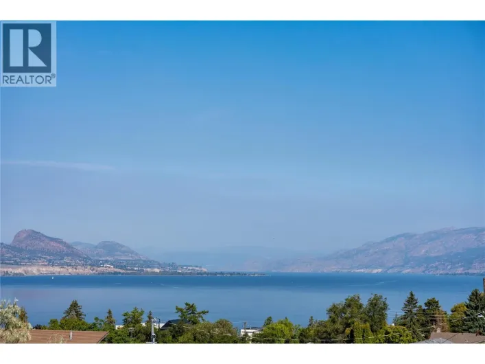 745 Westminster Avenue E, Penticton