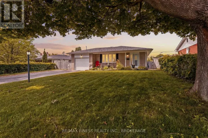 746 LAIDLAW CRESCENT, Kingston