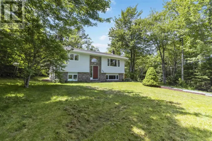 746 Myra Road, Porters Lake