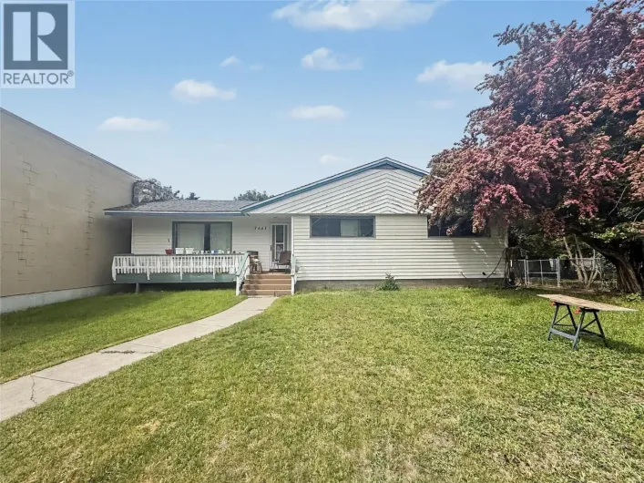 7461 2ND Street, Grand Forks