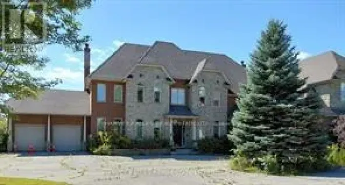 7472 ASHBURN ROAD, Whitby