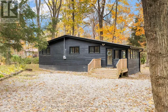 7475 ISLAND CRESCENT, Severn