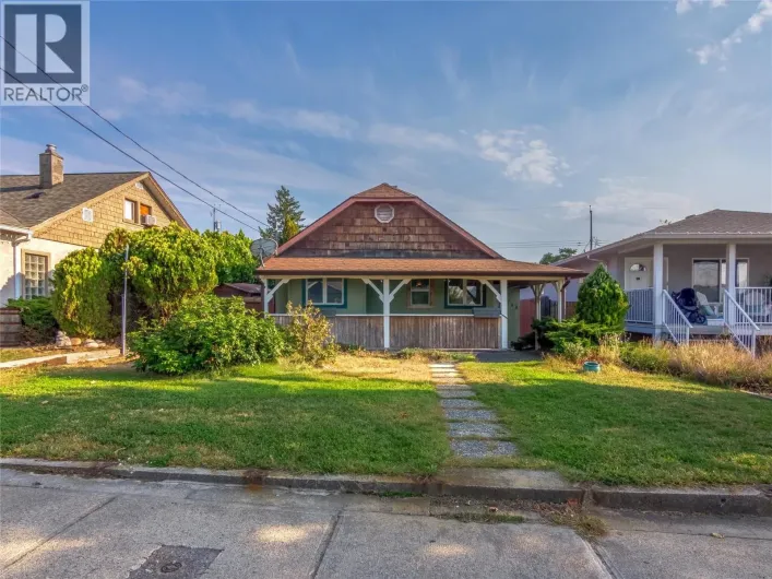 748 Penticton Avenue, Penticton