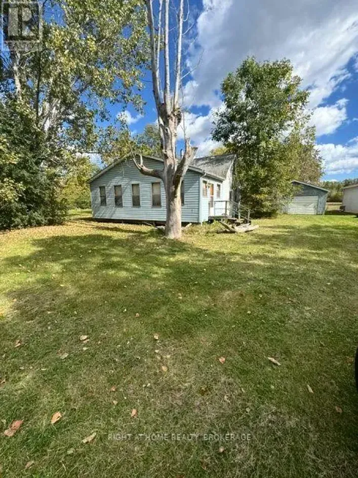 748 SANDY BAY ROAD, Haldimand