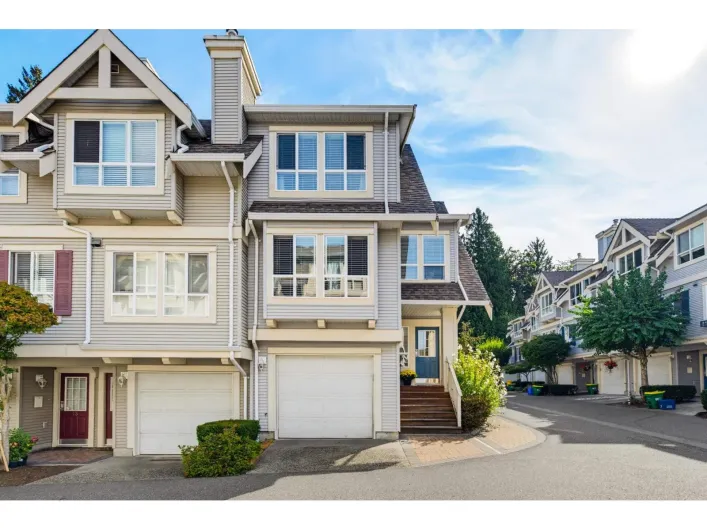 75 8844 208 STREET, Langley