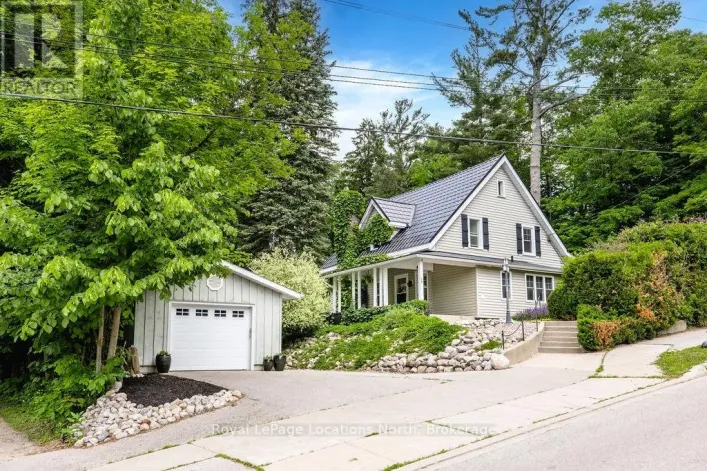 75 BURKE STREET, Penetanguishene