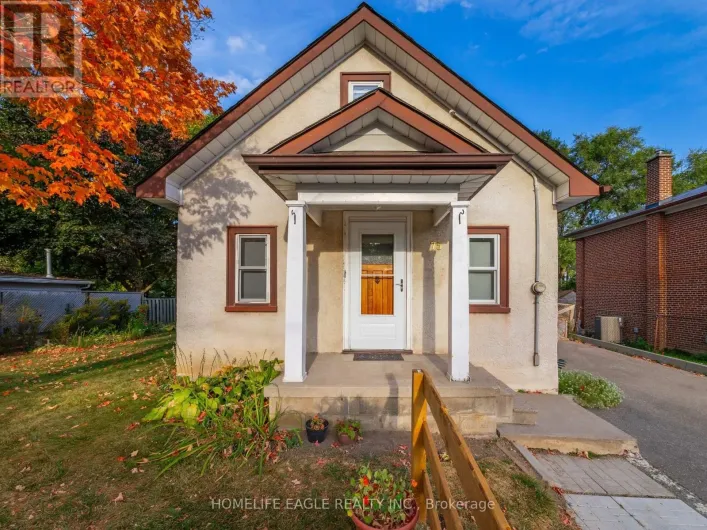 75 DENNE BOULEVARD, Newmarket