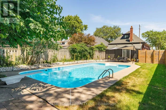 75 ELM STREET, London East