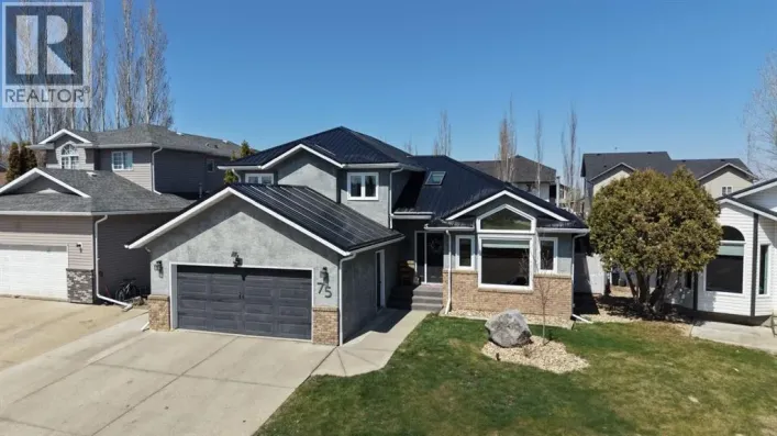 75 Parkland Close E, Brooks