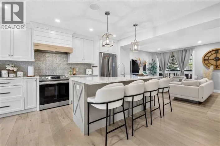 75 Shawglen Way SW, Calgary