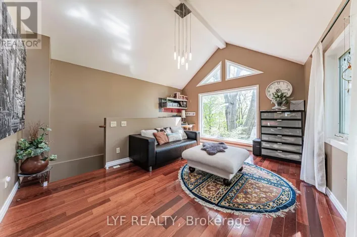 75 SHILTON ROAD, Toronto