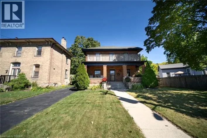 House for sale: 75 WALNUT Street, Paris