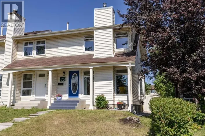 75 Woodhill Court SW, Calgary