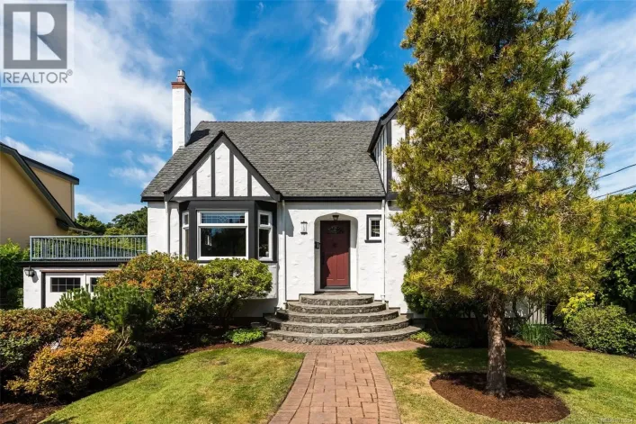 750 Island Rd, Oak Bay