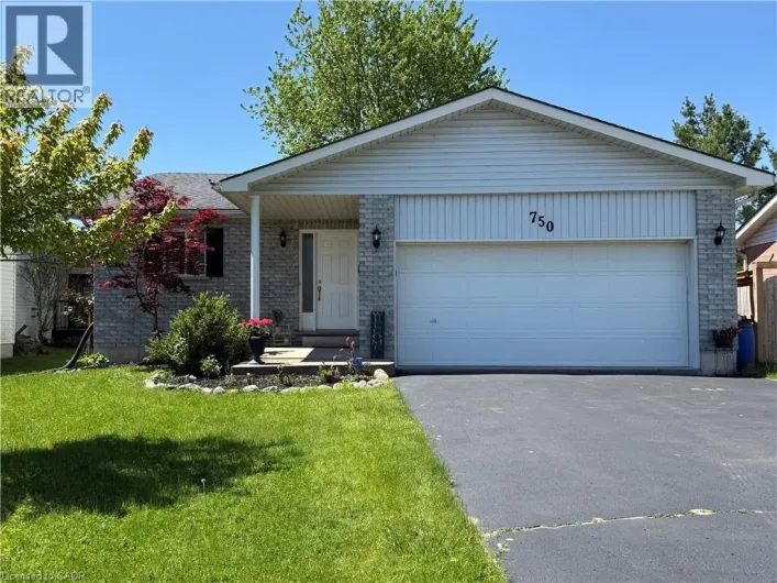 750 LAVERY Street W, Listowel