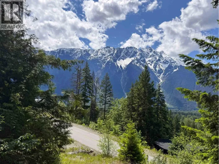 7505 PEBBLE CREEK DRIVE, Pemberton