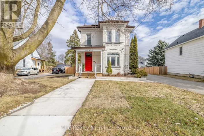 751 RATHBOURNE AVENUE, Woodstock