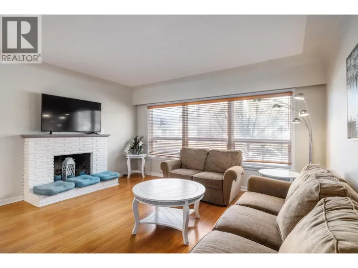 751 Saucier Avenue, Kelowna