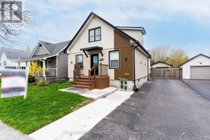752 DOUGLAS STREET, Oshawa