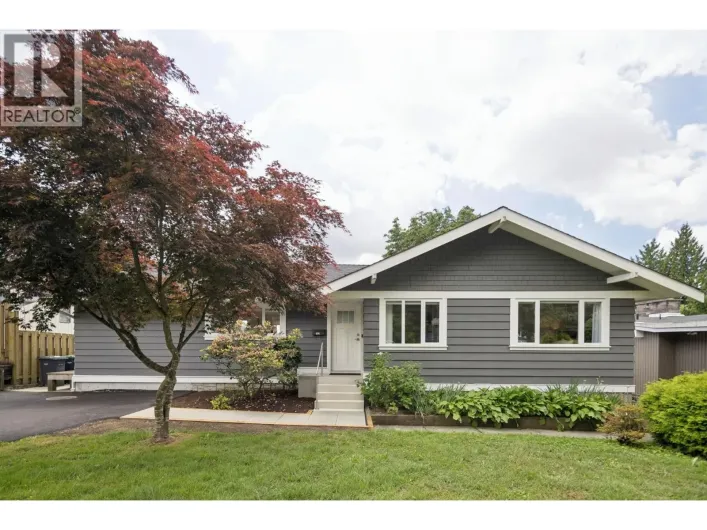752 SHAW AVENUE, Coquitlam