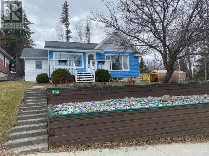 754 LATCHFORD STREET, Temiskaming Shores
