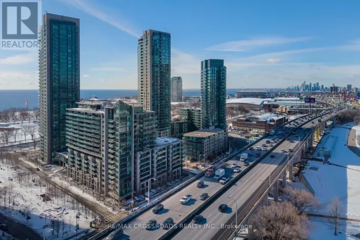 755 - 209 FORT YORK BOULEVARD, Toronto
