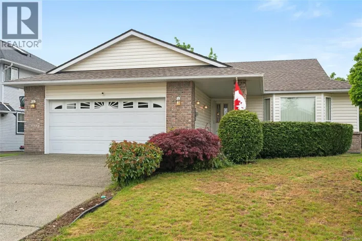 755 Ermineskin Ave, Parksville