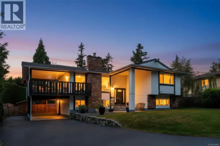 755 Mann Ave, Saanich