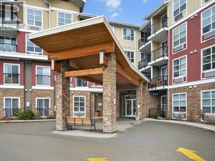 755 MAYFAIR Street Unit# 300, Kamloops