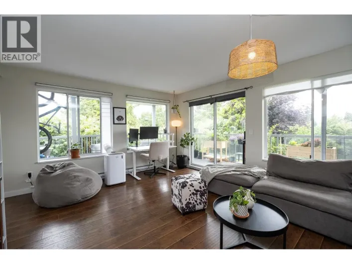 756 GIBSONS WAY, Gibsons