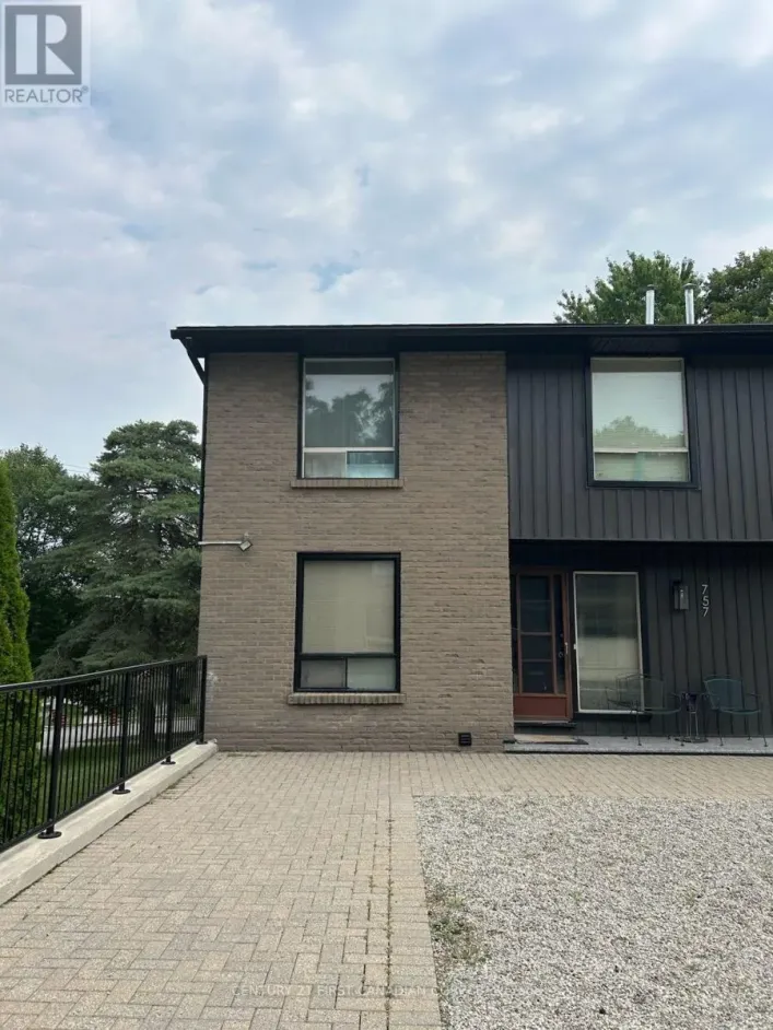 757 BERKSHIRE DRIVE, London South