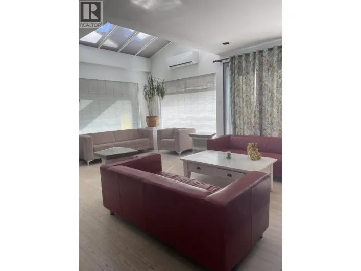 757 W 52ND AVENUE, Vancouver