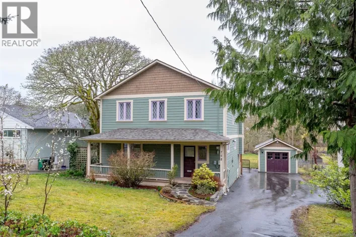 758 Newbury St, Saanich