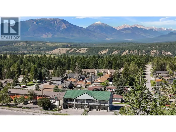 7585 MAIN  WEST Street, Radium Hot Springs