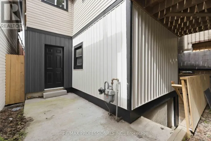 759 BARTON STREET E, Hamilton