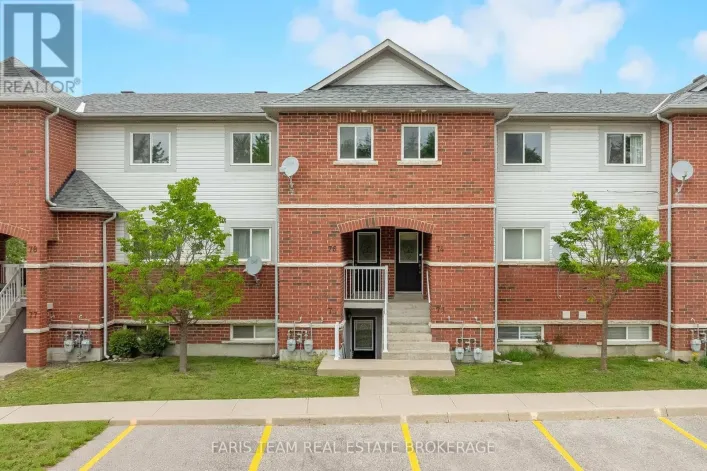 76 - 243 FERNDALE DRIVE S, Barrie