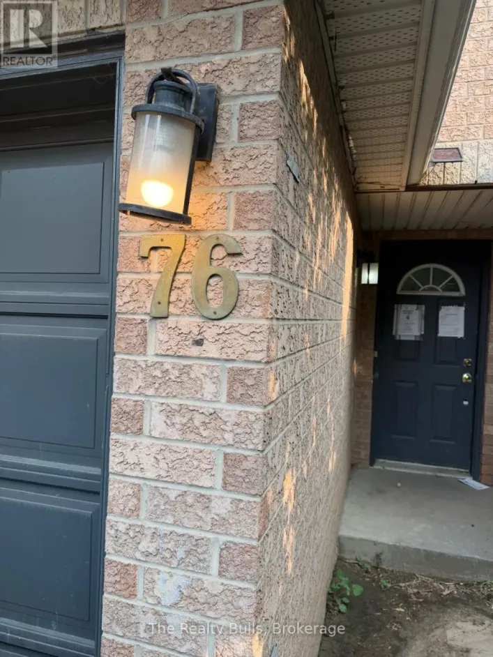 76 - 76 SPADINA ROAD, Brampton