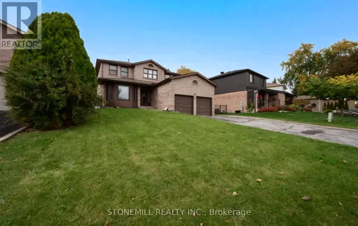 76 COLLINGS AVENUE, Bradford West Gwillimbury