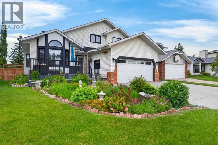 76 Edgepark Road NW, Calgary