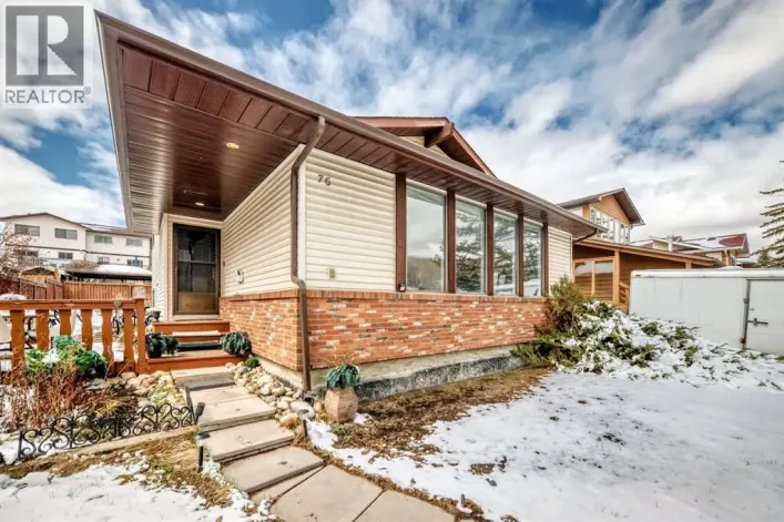 76 Edgewood Drive NW, Calgary