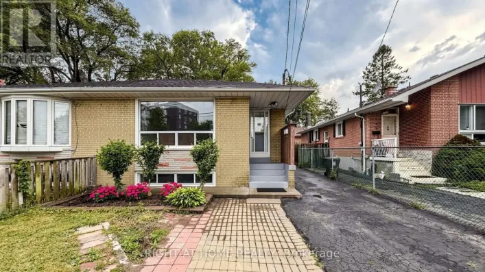 76 FENSIDE DRIVE, Toronto