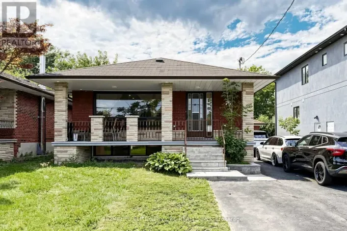 76 GOODERHAM DRIVE, Toronto
