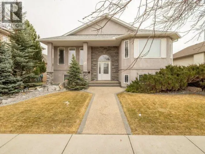 76 Grand River Boulevard W, Lethbridge
