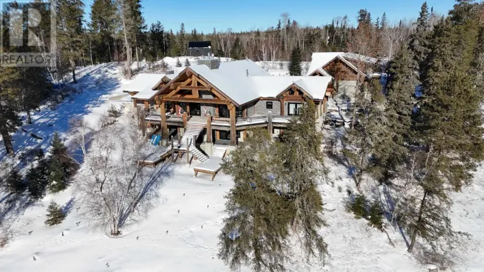 76 MIDDLE LAKE/WINNIPEG RIVER, KENORA