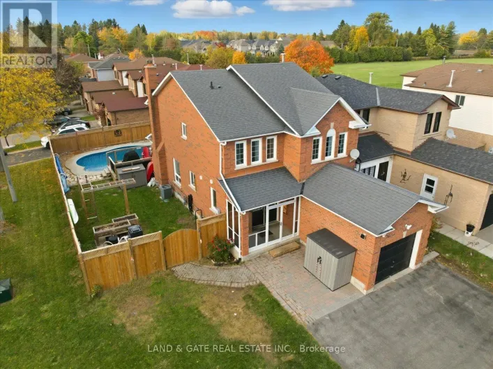 76 MOYSE DRIVE, Clarington