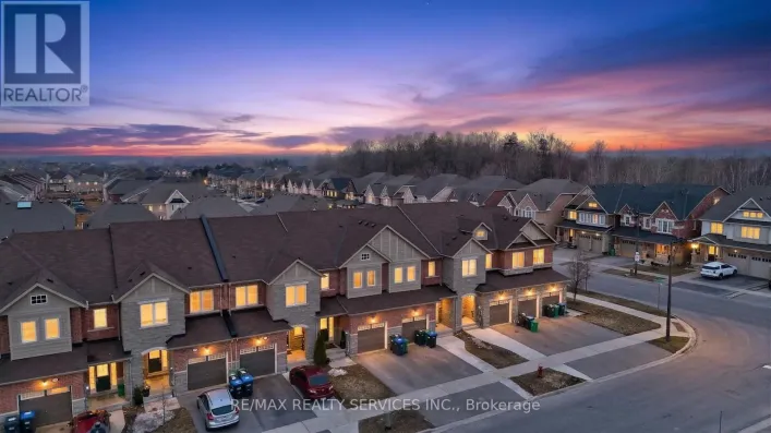 76 PHYLLIS DRIVE, Caledon