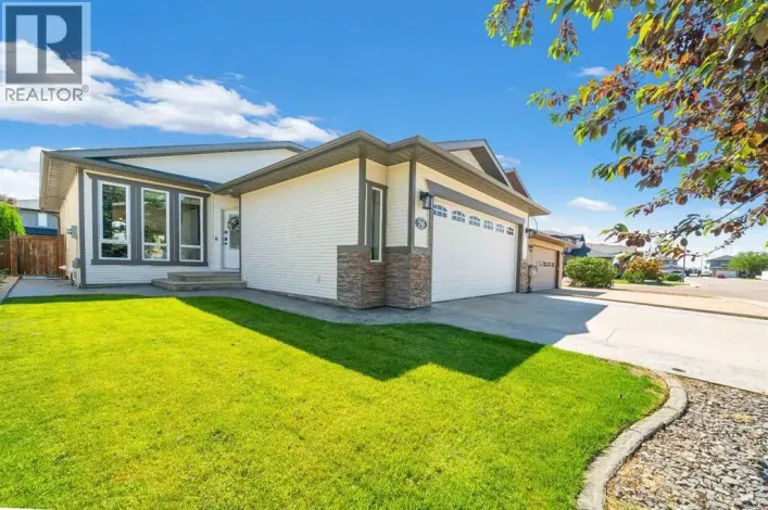 76 Somerset Place SE, Medicine Hat