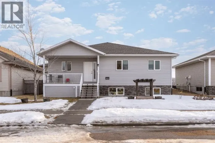 7601 41 Avenue, Camrose