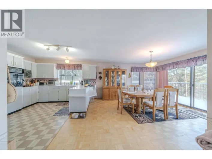 7607 BEAZELY ROAD, Deka Lake / Sulphurous / Hathaway Lakes